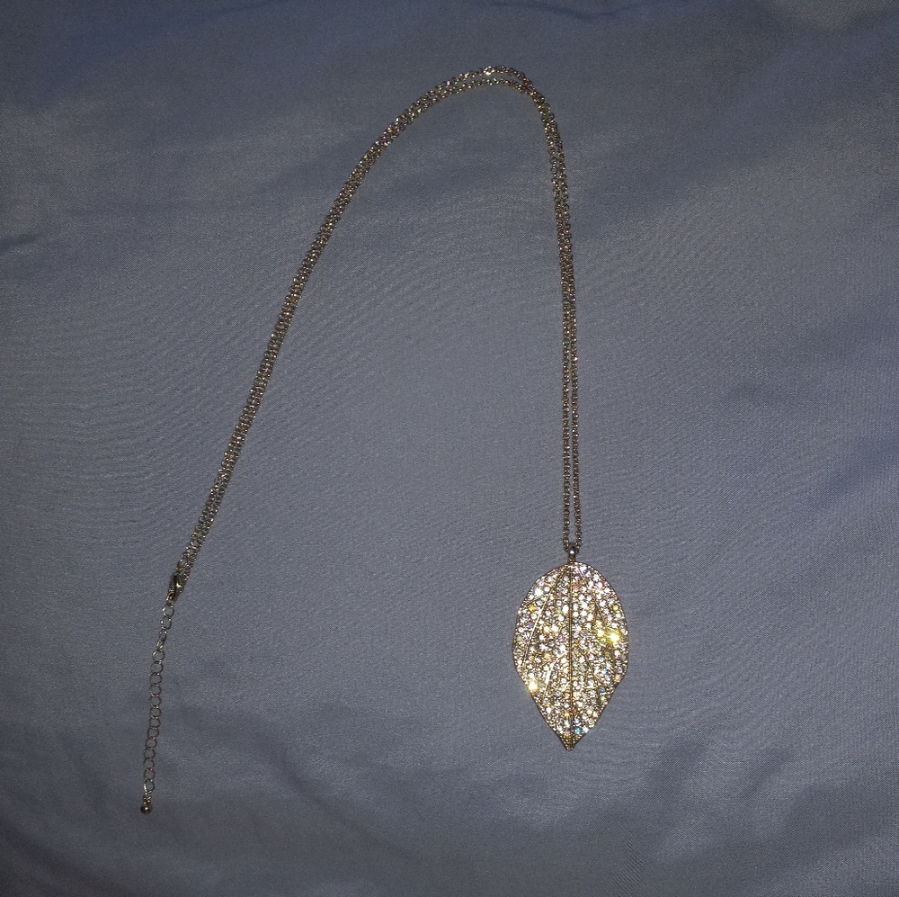 Gold & crystal leaf necklace